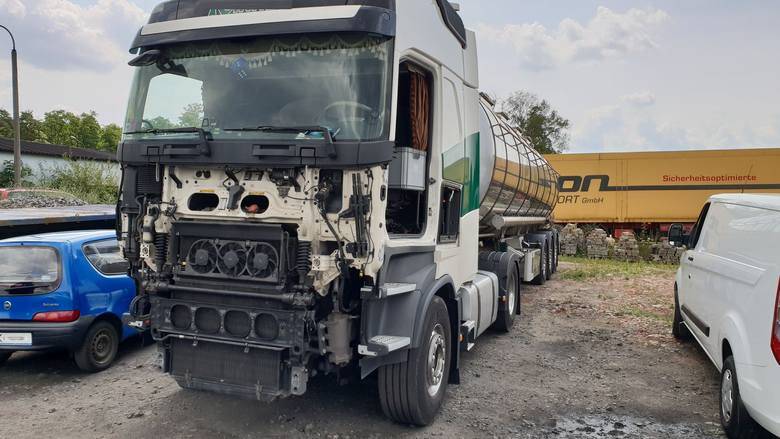 Kolejne Volvo FH zostało rozkradzione na parkingu ANHOL